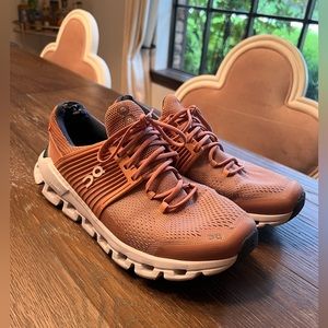 On Cloudswift Running Shoe